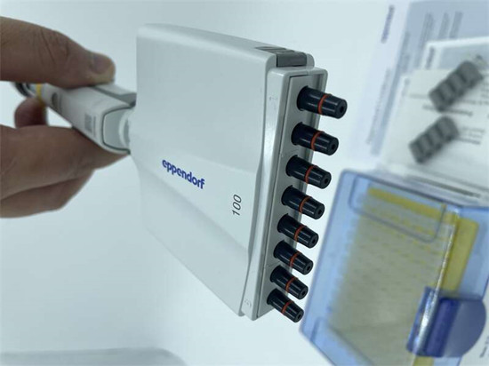 手動(dòng)多道移液器的結(jié)構(gòu)及其使用方法 手動(dòng)多道移液器的結(jié)構(gòu)及其使用方法